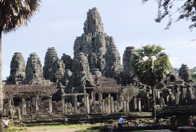 angkorthom4.jpg