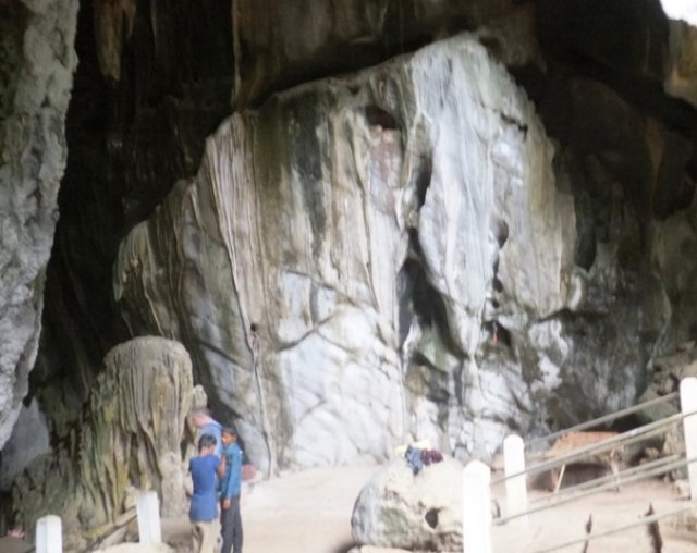cavetempleelephantrockformation.jpg