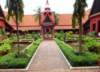 nationalmuseumgardensphnompenh_small.jpg