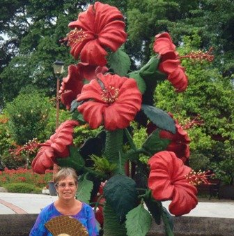 kualalumpurhibiscusflowerfountainbotanicgardens.jpg