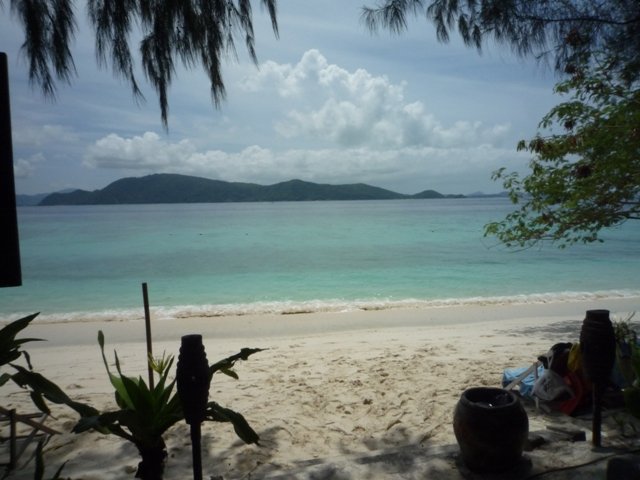 coralislandbeach.jpg