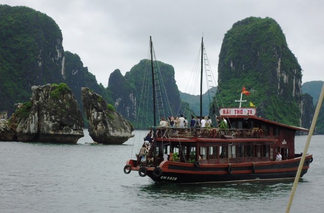 halongbay19.jpg