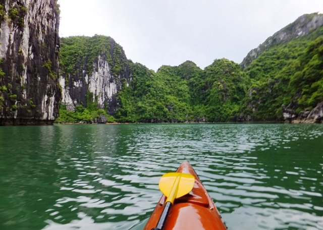 halongbaykayaktrip2.jpg